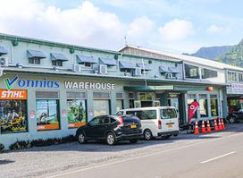 Vonnias Warehouse