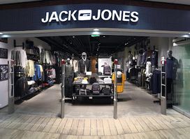 JACK & JONES