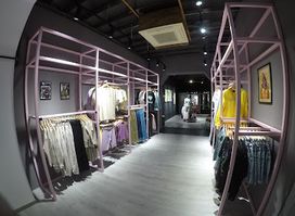 La Santa Streetwear & Art Gallery