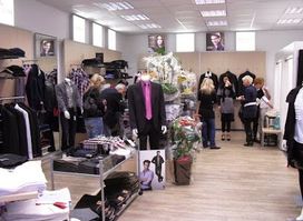 Outfit for women & men