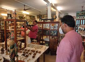 Old Curiosity Shop Kumarakom : An authentic Kerala shop