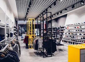7Store Posnania - sklep streetwear, buty i odzież markowa Poznań