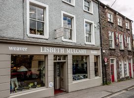 Lisbeth Mulcahy, The Weaver's Shop