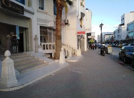 Golden style boutique