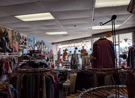 Kit N Caboodle Thrift Store