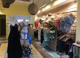 Onda Del Mar, Boutique