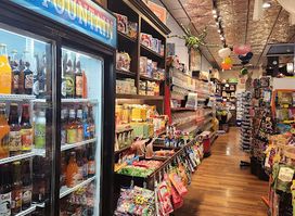 Cravin’s Candy Emporium - Bend OR
