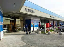 San Pedro Outlet