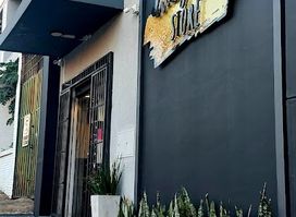 Diezynueve store py