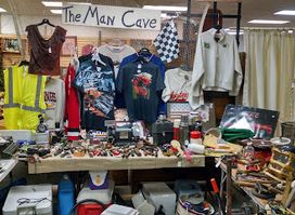 JanTiques Antique Mall
