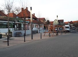 Piac parkolóval