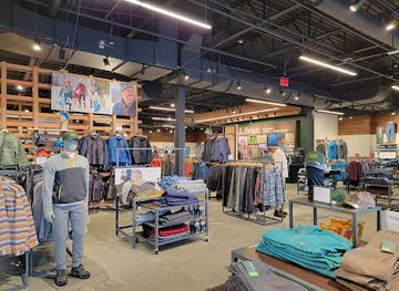 massachusetts/blackstone-valley/shop/l-l-bean