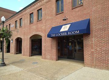 alabama/auburn/shop/the-locker-room-auburn-al