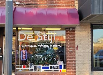 kansas/emporia/shop/de-stijl-art-antiques-vintage-modern