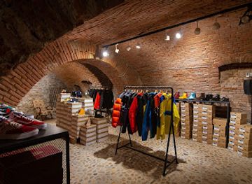 slovakia/pieniny-national-park/shop/shoes-industries