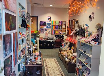 michigan/muskegon/shop/puzzle-s-oddities-and-ends