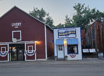 north-dakota/maah-daah-hey-trail/shop/the-medorable-store