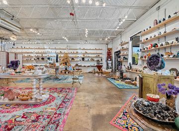 tennessee/ruby-falls/shop/chattanooga-crystal-store