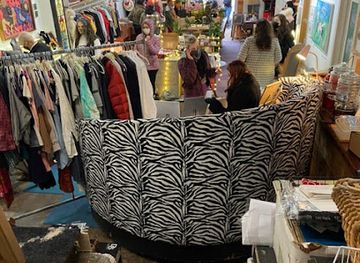 new-jersey/jersey-city/shop/xtina-s-variety-and-vintage-swaps