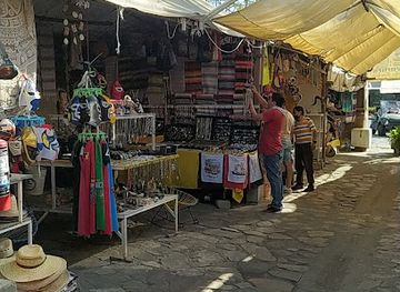 mexico/los-cabos/shop/tianguis-de-artesanias