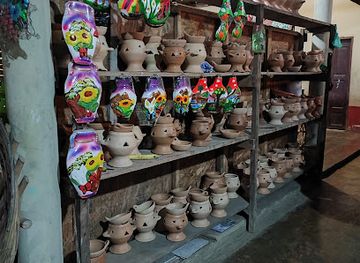 honduras/lago-de-yojoa/shop/alfareria-mi-bella-palmera