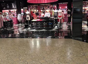 connecticut/talcott-mountain/shop/victoria-s-secret