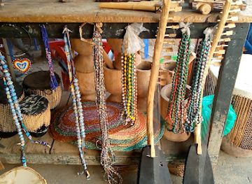 uganda/murchison-falls-national-park/shop/mugishaparwoth-gift-craft-pakwach