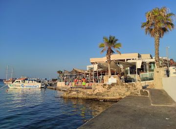 malta/mellieha-bay-area/shop/starbucks-mellieha