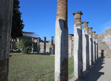 italy/herculaneum/shop/vesuvius-national-park-visitor-center