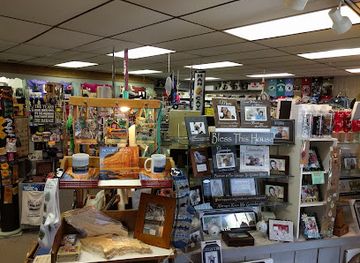michigan/upper-peninsula/shop/das-gift-haus