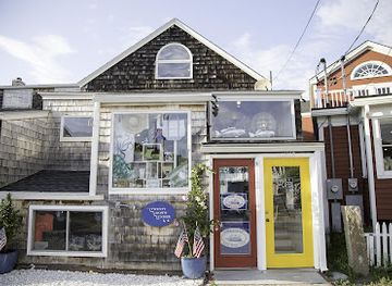 maine/ogunquit/shop/kiki-s