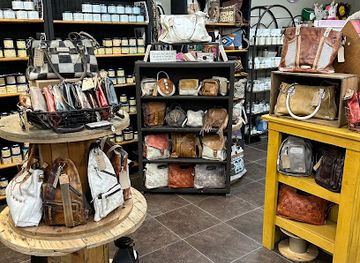 kentucky/land-between-the-lakes-national-recreation-area/shop/via-grace-gifts-and-more