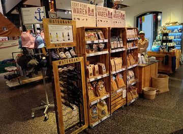 germany/hamburg/hafencity/shop/shop-des-maritimen-museums