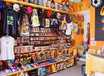 mexico/tequila-valley/shop/plaza-portales-del-cielo