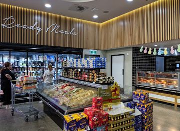 australia/whitsunday-islands/shop/hamilton-island-iga