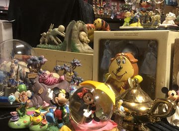 netherlands/volendam/shop/mickeys-gifts