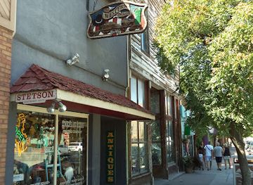 utah/arches-national-park/shop/cowboys-and-indians-trading-co