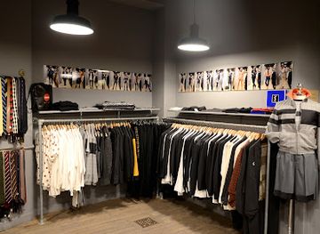 france/paris/shop/thanx-god-i-m-a-v-i-p