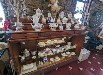 colorado/pikes-peak/shop/the-castle-gift-shop