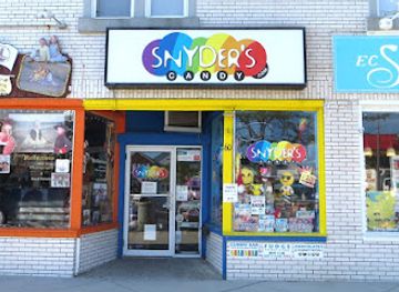 delaware/rehoboth-beach/shop/snyder-s-candy