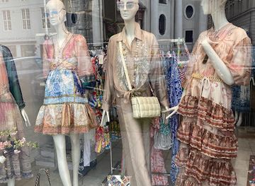 germany/bavaria/shop/famous-exclusive-designer-outlet