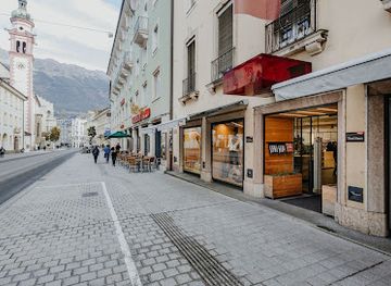 austria/innsbruck/innenstadt/shop/tirol-shop-innsbruck