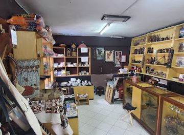 ethiopia/debre-libanos-monastery/shop/ethiopian-tourism-enterprise-gift-shop
