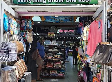 saint-kitts-and-nevis/black-rocks/shop/i-love-st-kitts-store