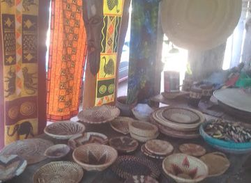 botswana/kasane/shop/wire-baobab-art-shop