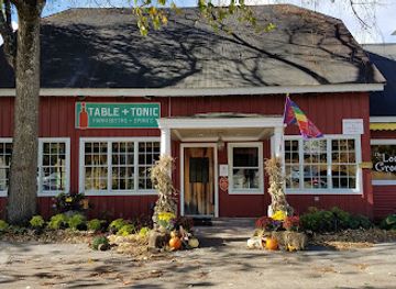 new-hampshire/mount-washington-valley/shop/the-local-grocer