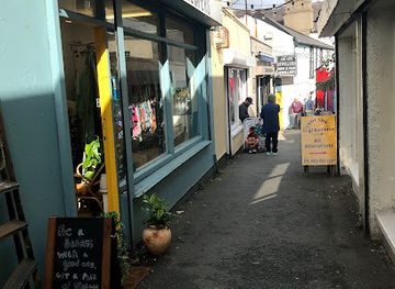 ireland/bray/shop/finders-keepers