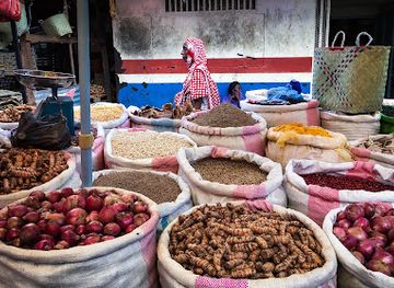 comoros/grand-comore/shop/comores-market-volovolo