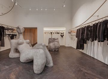 poland/warsaw/shop/undress-code-boutique