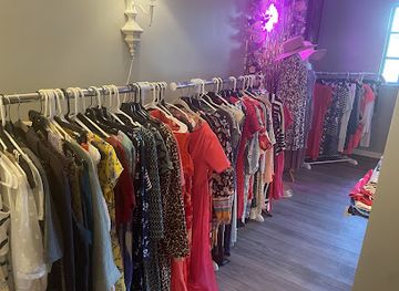 tennessee/cumberland-plateau/shop/pretty-clothes-shoppe
